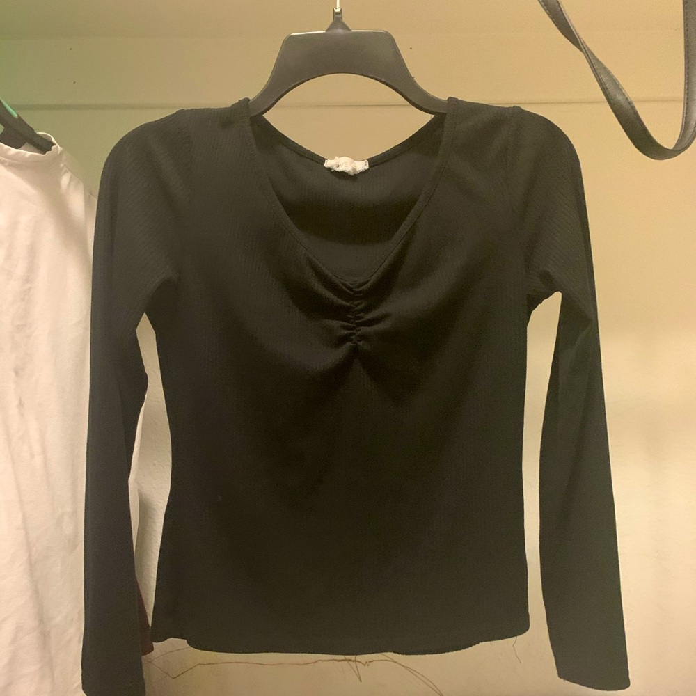 Black crop top